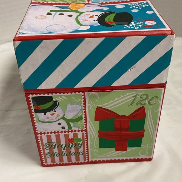Tri Coastal Design Joy to the World Christmas Recipe Box with Dividers & Cards - Picture 4 of 13